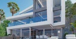 Seafront Luxury Villa