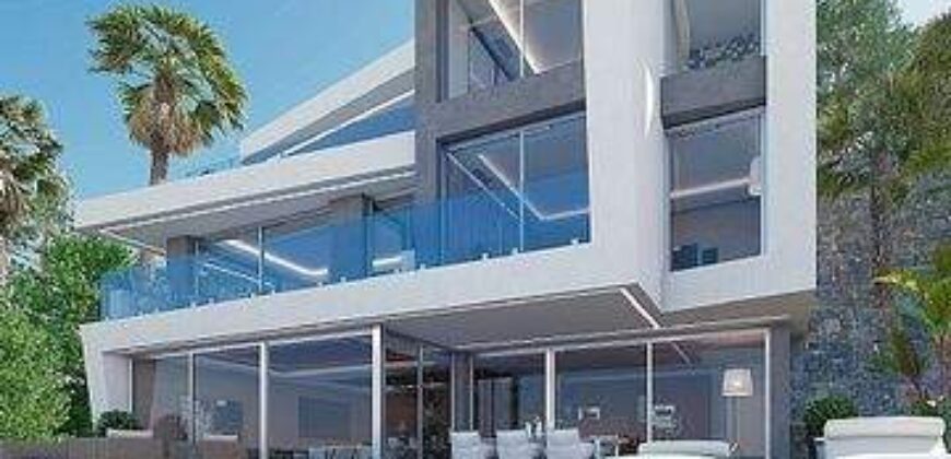 Seafront Luxury Villa