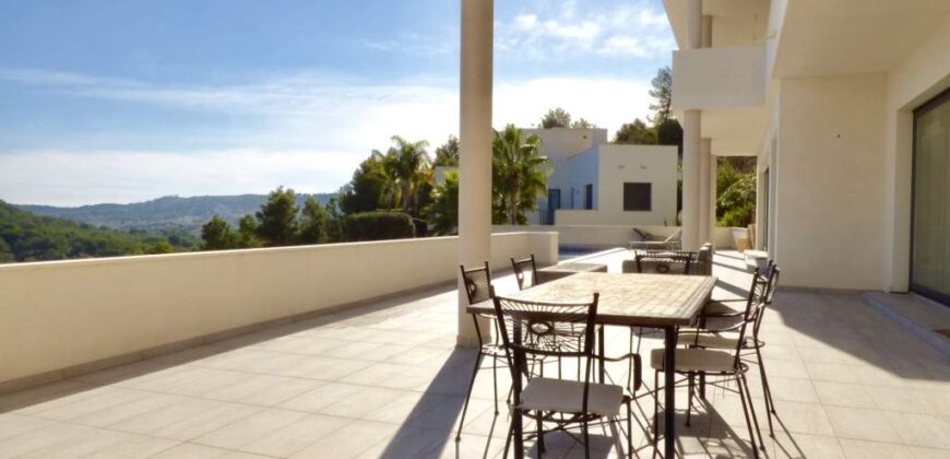 Fantastic Property in Javea With Panoramic Sea and Valley Views