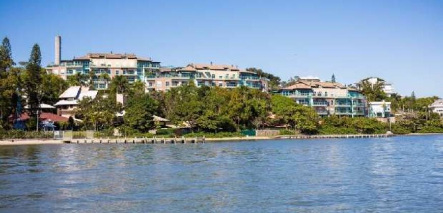 OCEANFRONT and OCEANVIEW Cacupé Beach-FLORIANÓPOLIS-BRAZIL-Luxury Apartment Furnished 3Suites in Condominium